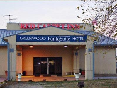 Red Carpet Inn Fanta Suites Hotel Greenwood Buitenkant foto